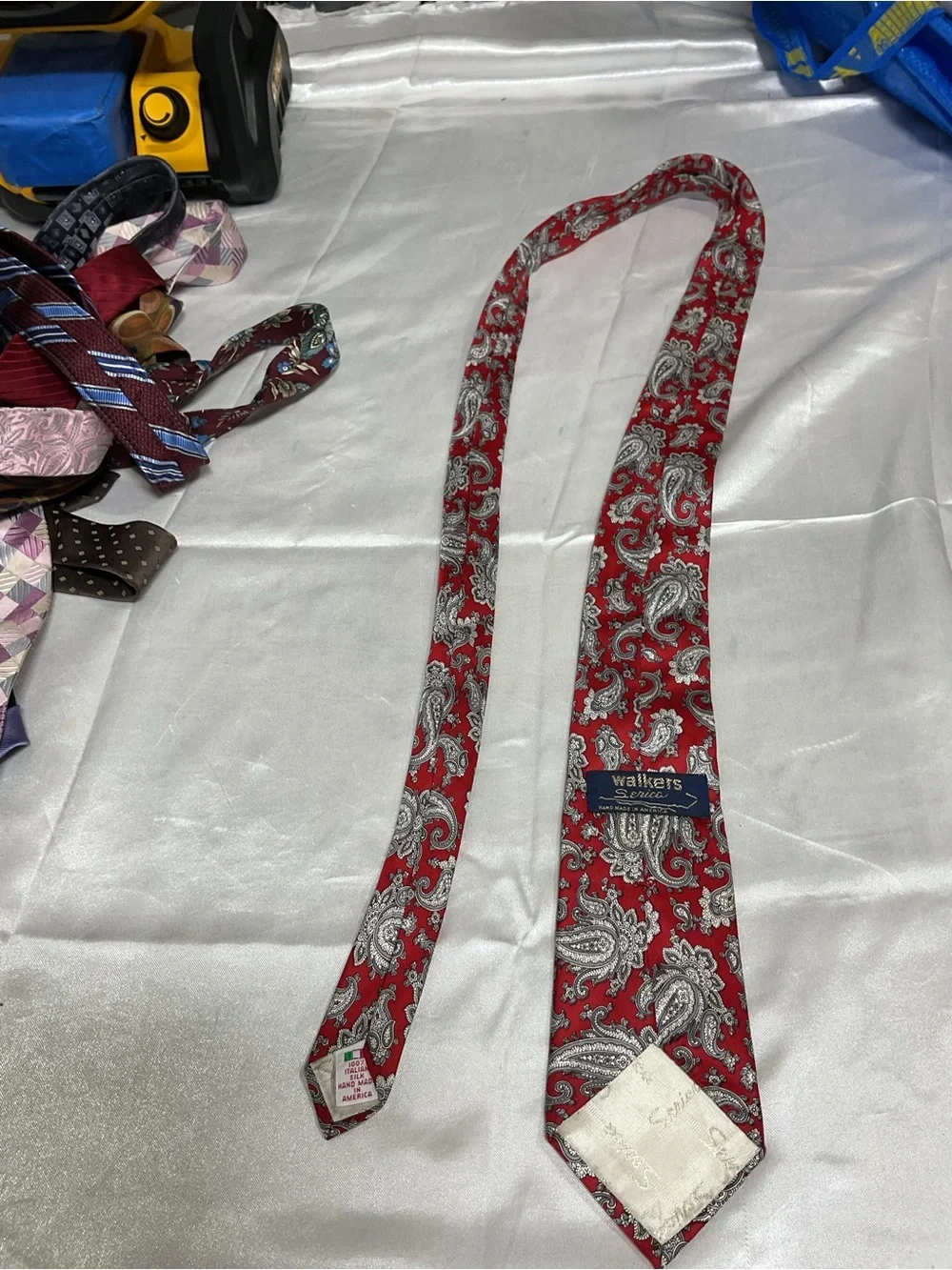 Men's Paisley Skinny Tie in Red - Unbranded